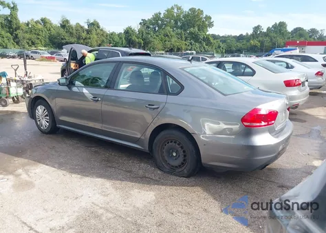 2015 Volkswagen Passat 1.8T S from USA, damaged, VIN 1VWAT7A32FC002219